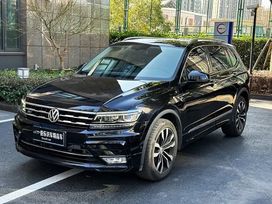 SUV   Volkswagen Tiguan L 2020 , 3300000 , 