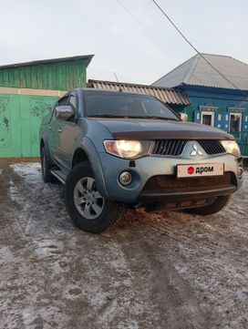 Пикап Mitsubishi L200 2008 года, 1750000 рублей, 