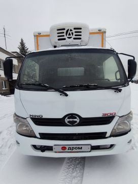   Hino 300 2014 , 2590000 , 