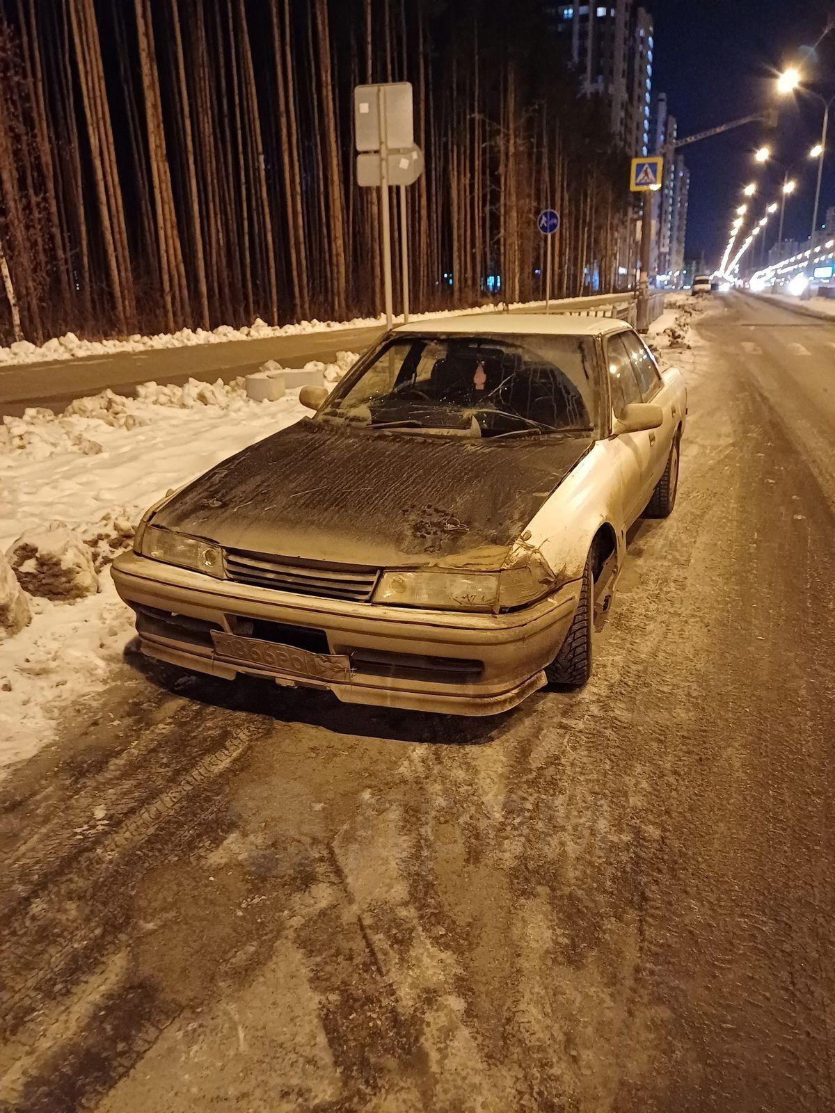 Тойота Марк 2 1990 в Екатеринбурге, стоит механика, заварка, с пробегом ...