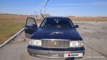  Toyota Crown 2001 , 700000 , 