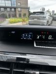    Toyota Prius Alpha 2015 , 2000000 , 