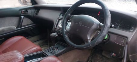  Toyota Crown 1995 , 300000 , 