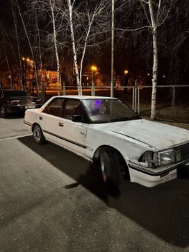  Toyota Crown 1990 , 160000 , 