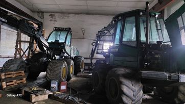  John Deere 1270D 2004 , 16000000 , 