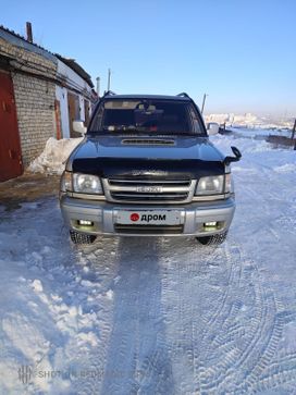 SUV   Isuzu Bighorn 2000 , 900000 , 