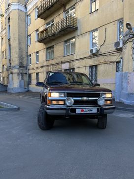 SUV   Chevrolet Suburban 1993 , 1690000 , 