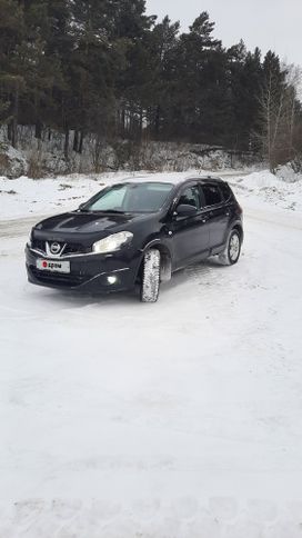 SUV   Nissan Qashqai+2 2010 , 1090000 , 