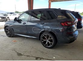 SUV   BMW X5 2021 , 6350000 , 