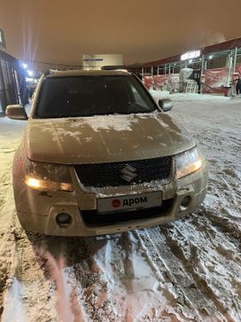 SUV   Suzuki Grand Vitara 2011 , 900000 , 