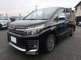    Toyota Voxy 2018 , 2250000 , 